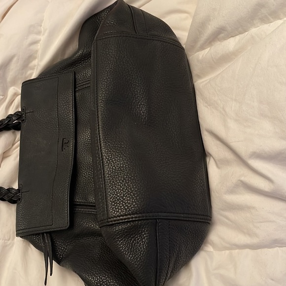 Tory Burch half moon satchel bay - Picture 6 of 6